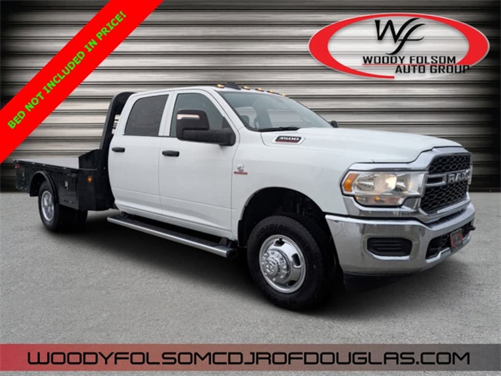 New 2024 Ram 3500 Chassis Cab 3500 TRADESMAN CREW CAB CHASSIS 4X4 60' CA Pickup