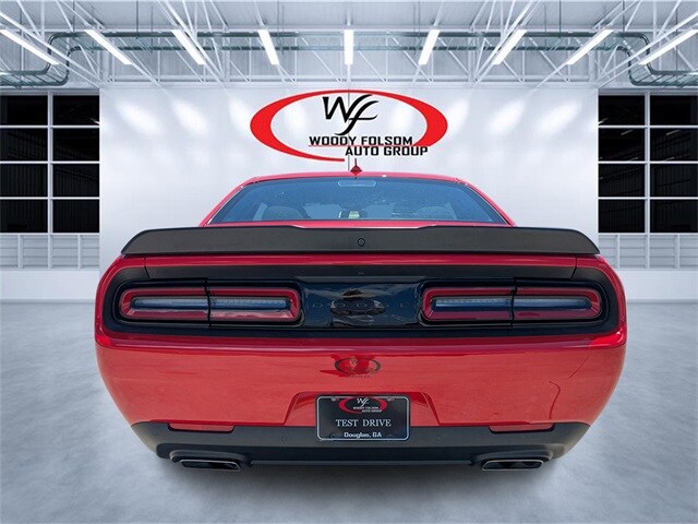 2023 Dodge Challenger R/T photo 4