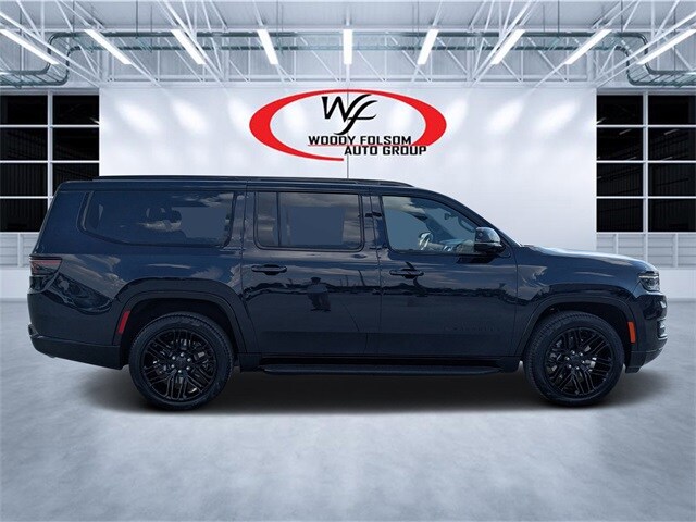 2025 Jeep Wagoneer L Series II Carbide photo 2