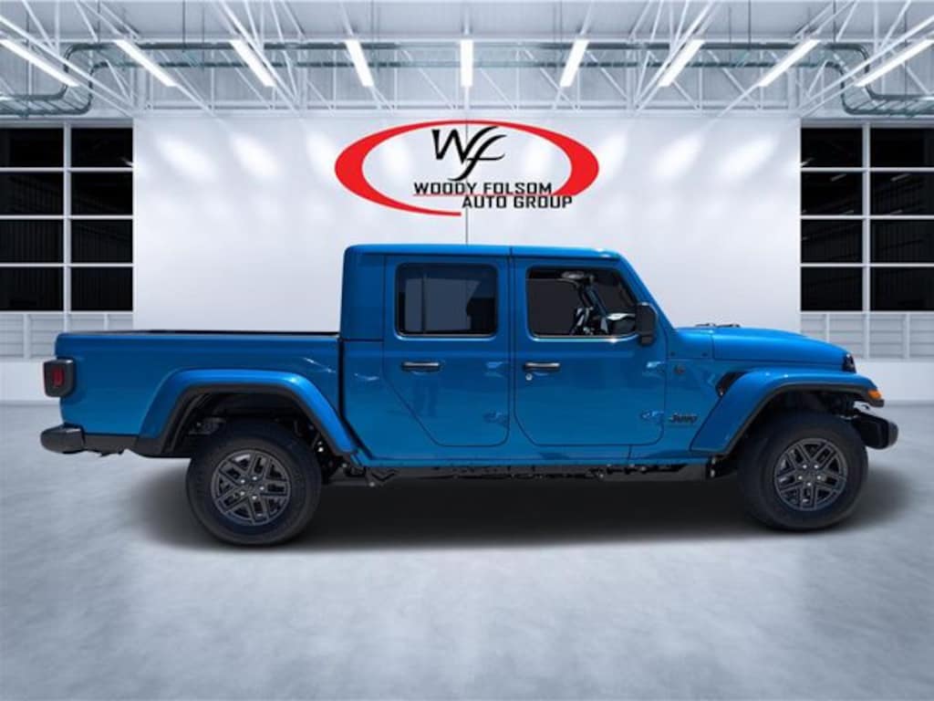 New 2026 Jeep Gladiator SPORT S 4X4 Pickup