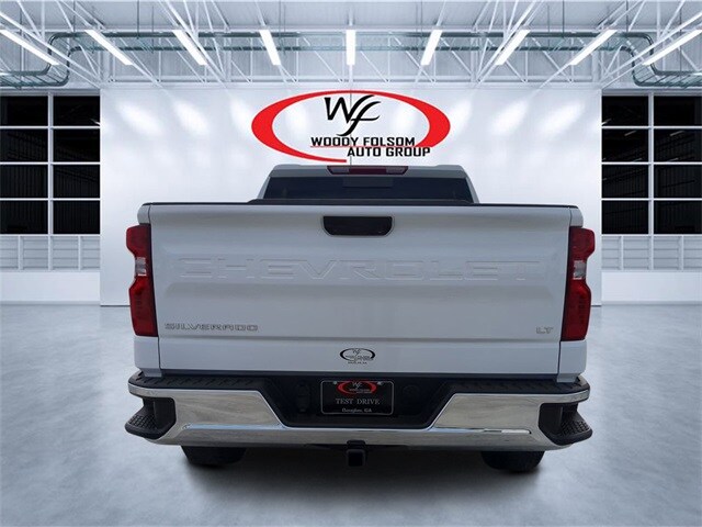 2024 Chevrolet Silverado 1500 LT photo 3