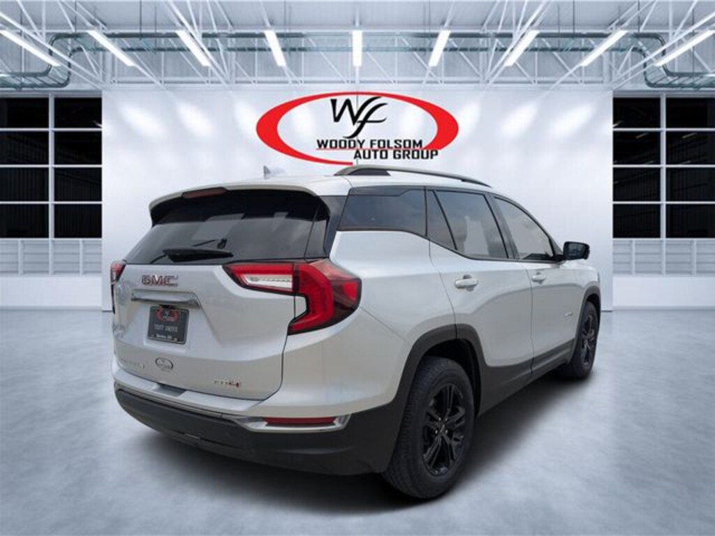 Used 2022 GMC Terrain AT4 SUV