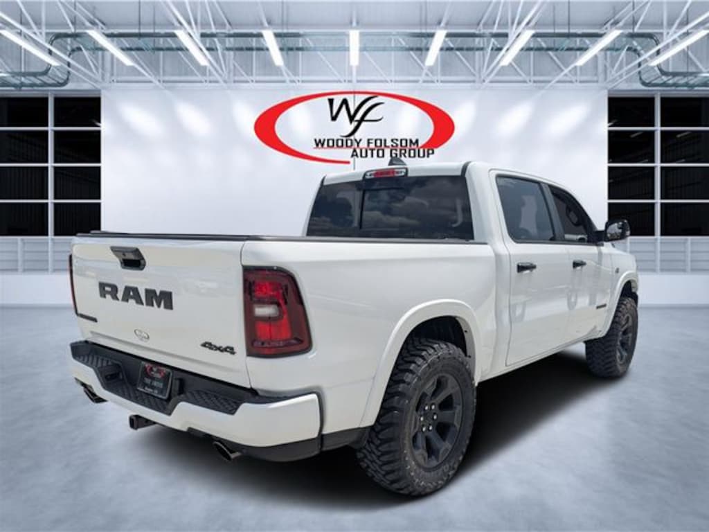 New 2026 Ram 1500 BIG HORN CREW CAB 4X4 5'7 BOX Pickup