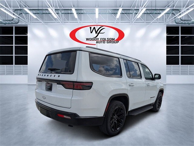 2025 Jeep Wagoneer Series II Carbide photo 2