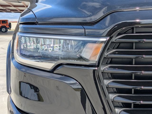 2026 RAM 1500 Laramie - Photo 9