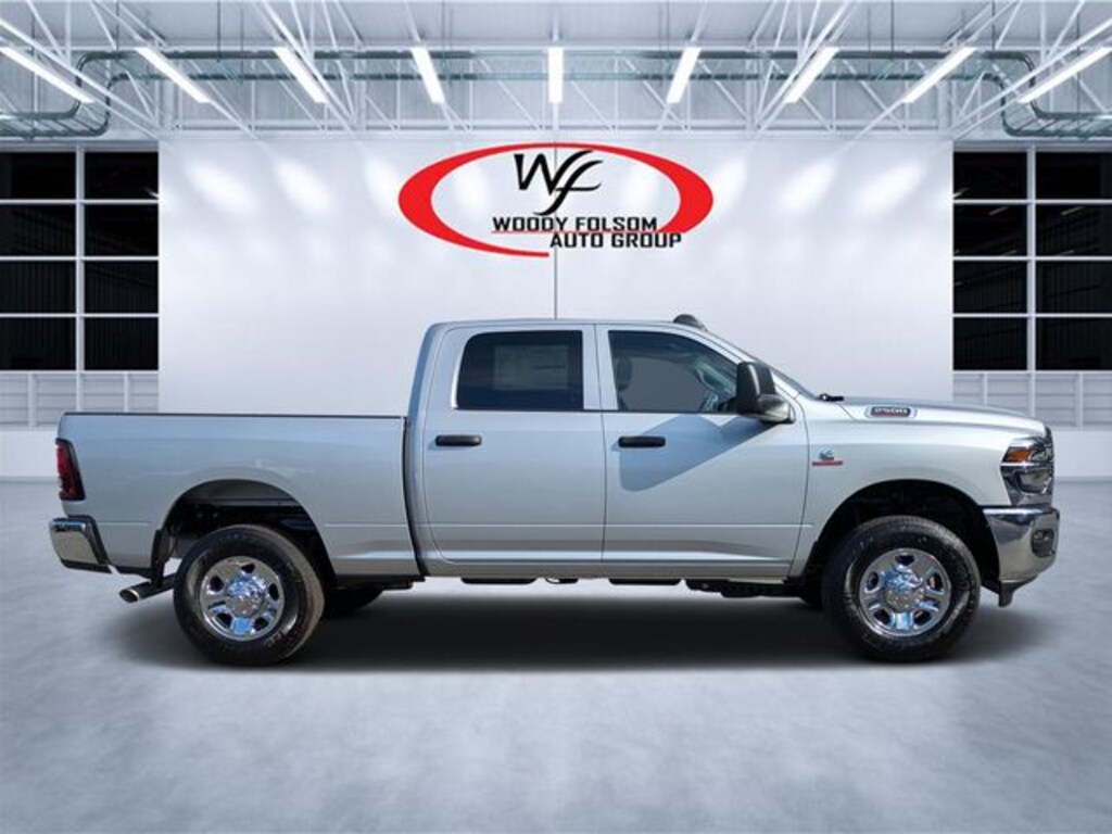 New 2026 Ram 2500 TRADESMAN CREW CAB 4X4 6'4 BOX Pickup