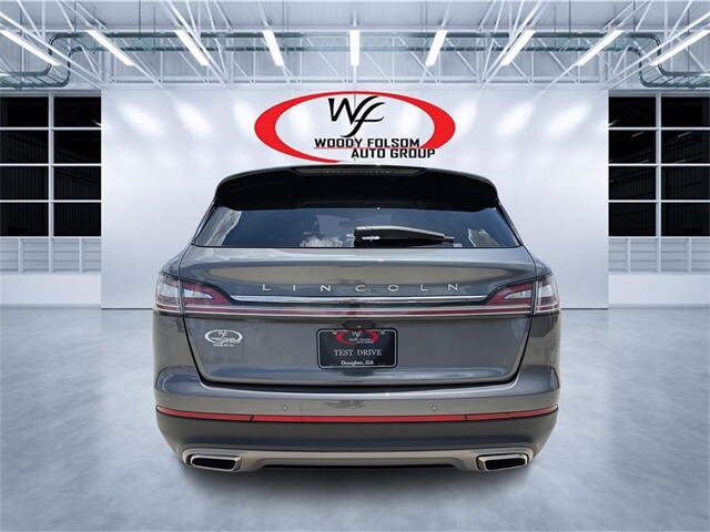 2022 Lincoln Nautilus Standard photo 4