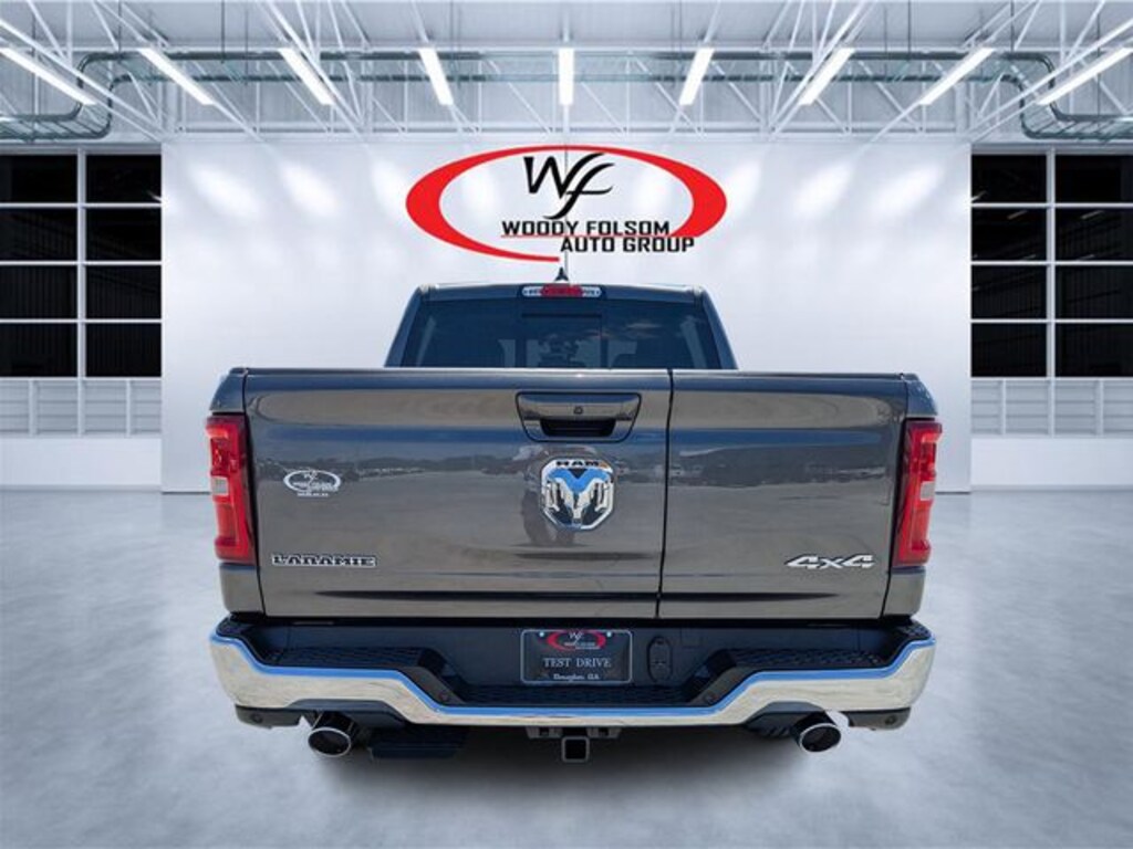 New 2026 Ram 1500 LARAMIE CREW CAB 4X4 5'7 BOX Pickup