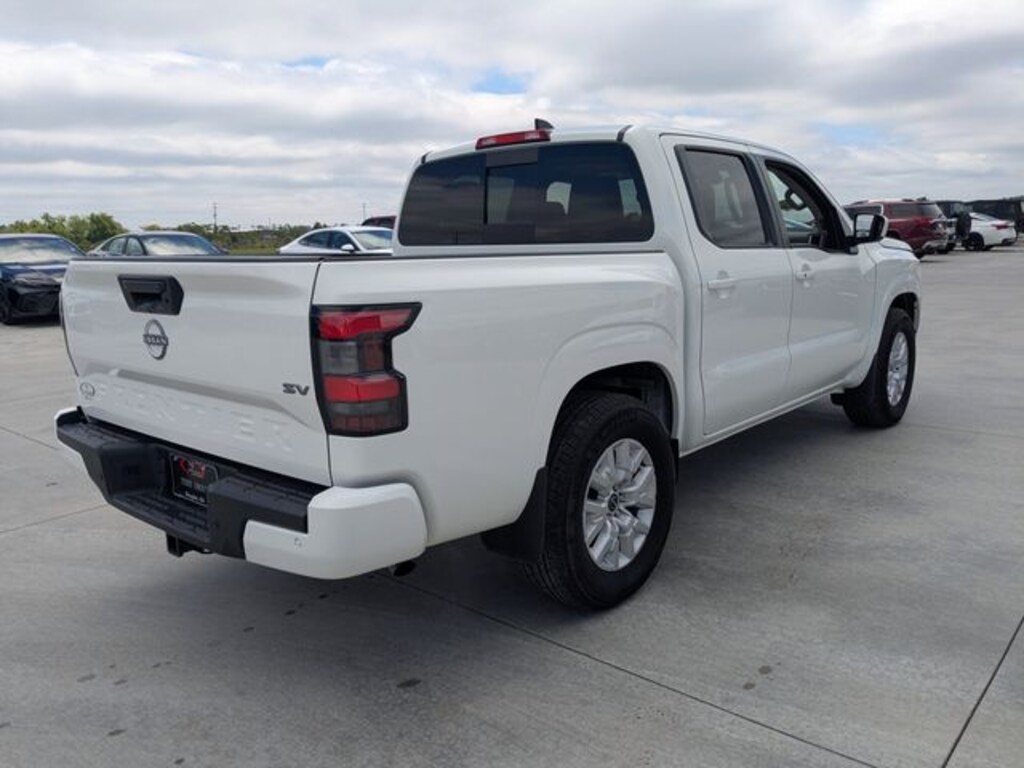 Used 2024 Nissan Frontier SV Truck Crew Cab