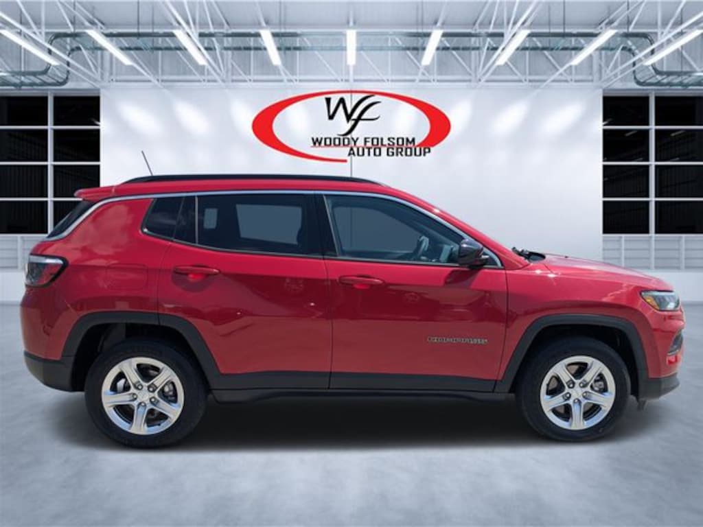 Used 2023 Jeep Compass Latitude SUV