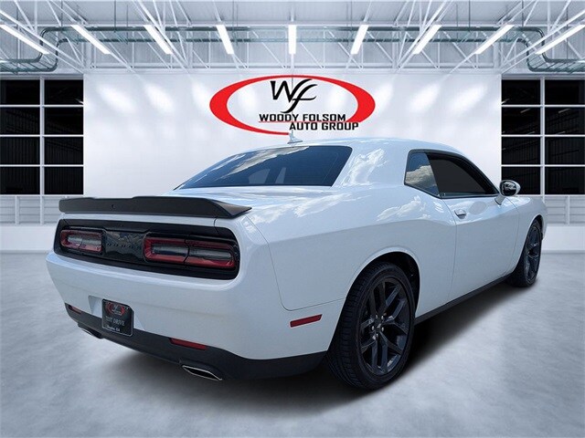 2022 Dodge Challenger GT photo 3
