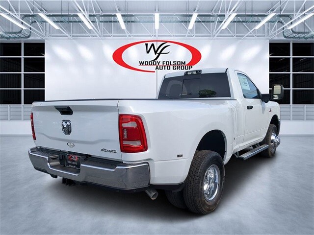 2024 Ram 3500 Tradesman photo 3