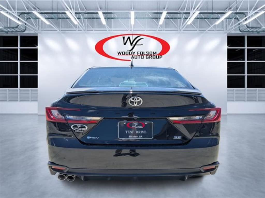 Used 2026 Toyota Camry SE Sedan