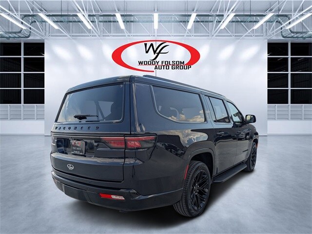 2025 Jeep Wagoneer L Series II Carbide photo 3