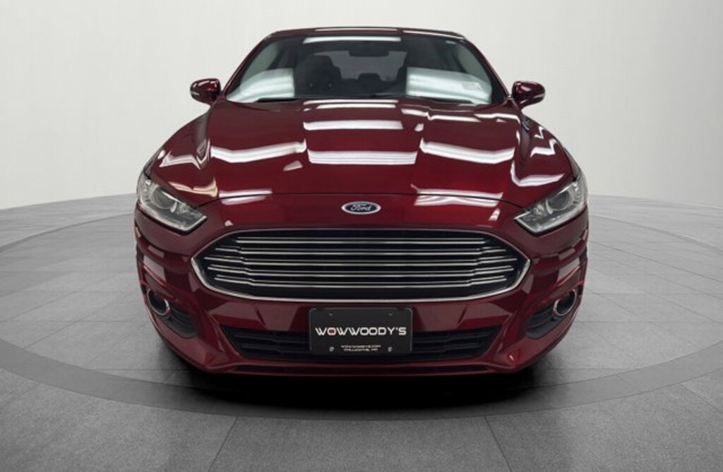 Used 2016 Ford Fusion SE Sedan