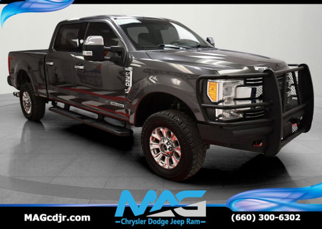 Used 2017 Ford Super Duty F-350 SRW Lariat Crew Cab 4x4 6.7L V8 Diesel Gooseneck Hitch Grille
