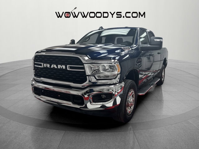 Used 2024 RAM Ram 2500 Pickup Big Horn with VIN 3C6UR5DJXRG348654 for sale in Kansas City