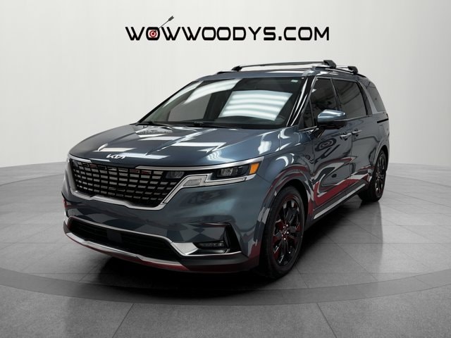 Certified 2022 Kia Carnival SX with VIN KNDNE5H3XN6143710 for sale in Kansas City