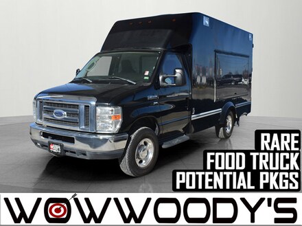 2013 Ford E-350 Box Truck Truck