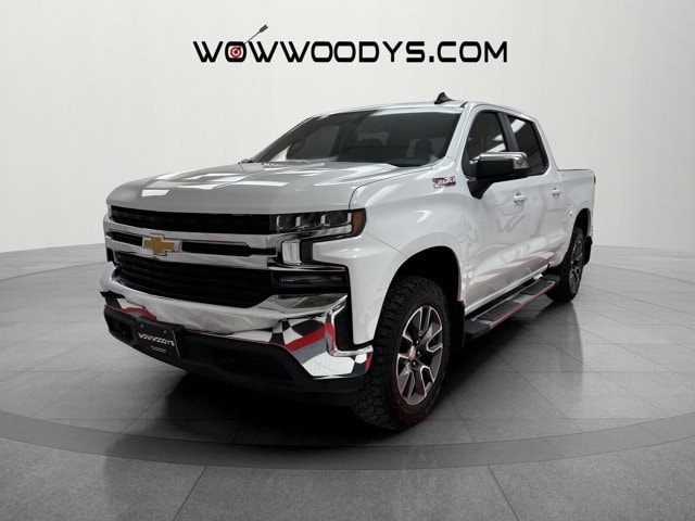 Used 2021 Chevrolet Silverado 1500 LT with VIN 3GCUYDED2MG116802 for sale in Kansas City