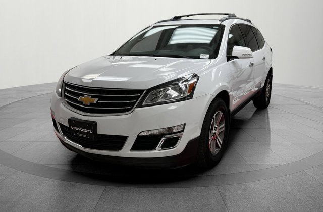 Used 2017 Chevrolet Traverse 2LT with VIN 1GNKVHKD1HJ312687 for sale in Kansas City