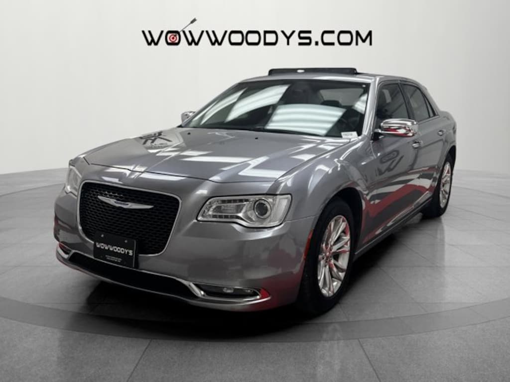 Used 2017 Chrysler 300C Base Sedan