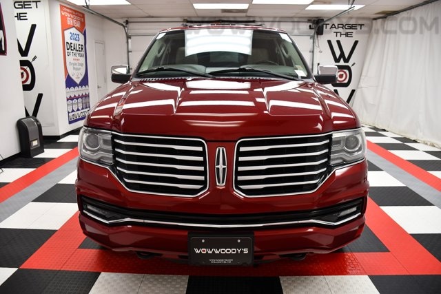 Used 2015 Lincoln Navigator Base with VIN 5LMJJ2JT2FEJ04600 for sale in Kansas City