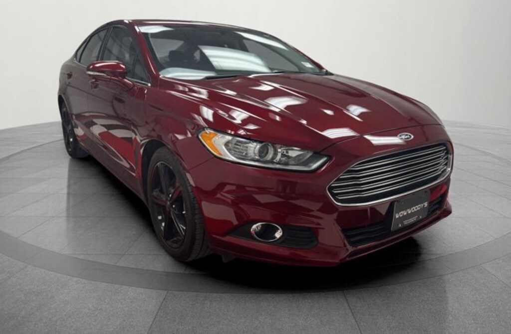Used 2016 Ford Fusion SE Sedan
