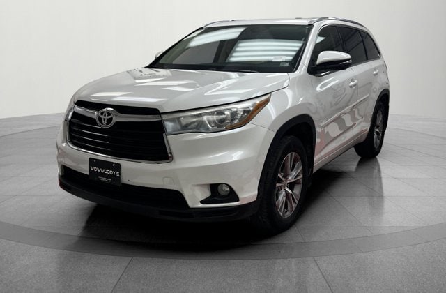 Used 2015 Toyota Highlander XLE with VIN 5TDJKRFH1FS219359 for sale in Chillicothe, MO