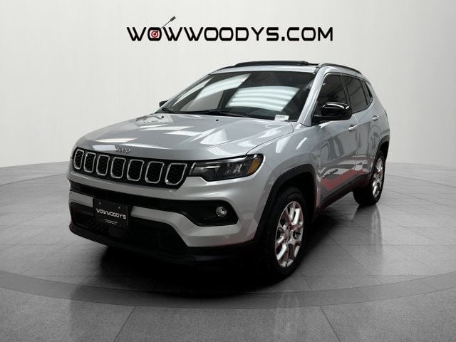 Certified 2024 Jeep Compass Latitude Lux with VIN 3C4NJDFN7RT164729 for sale in Kansas City