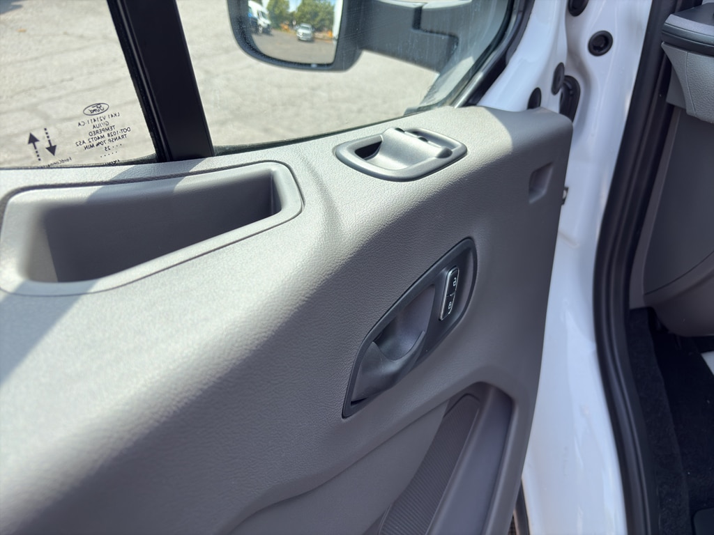 2025 Ford Transit Van Base - Photo 9