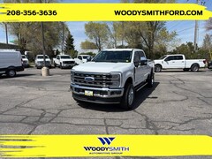 2026 Ford F-350 Lariat Truck Crew Cab