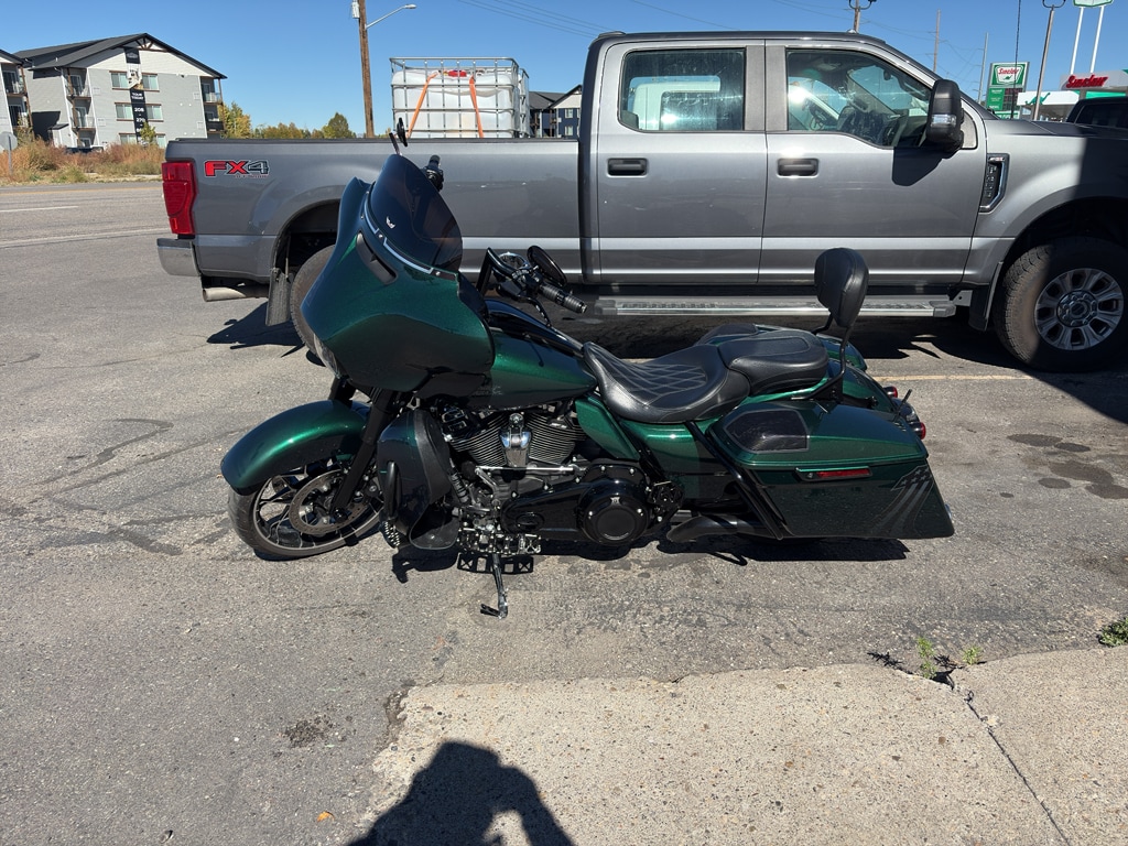 Used 2021 Harley-Davidson Street Glide ROAD BIKE