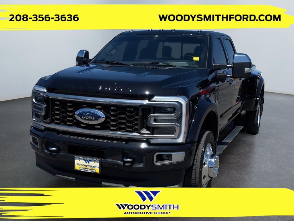 2023 Ford F-450 Platinum 4x4 Crew Cab 8' Box DRW's photo