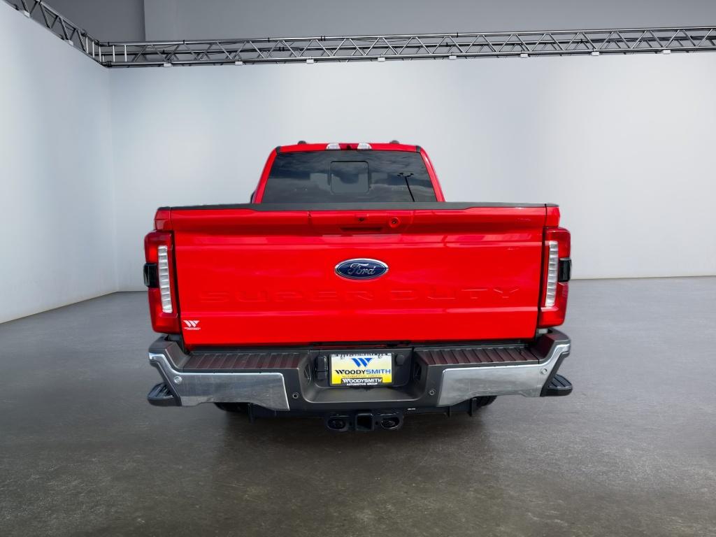 2025 Ford F-250 Lariat photo 4