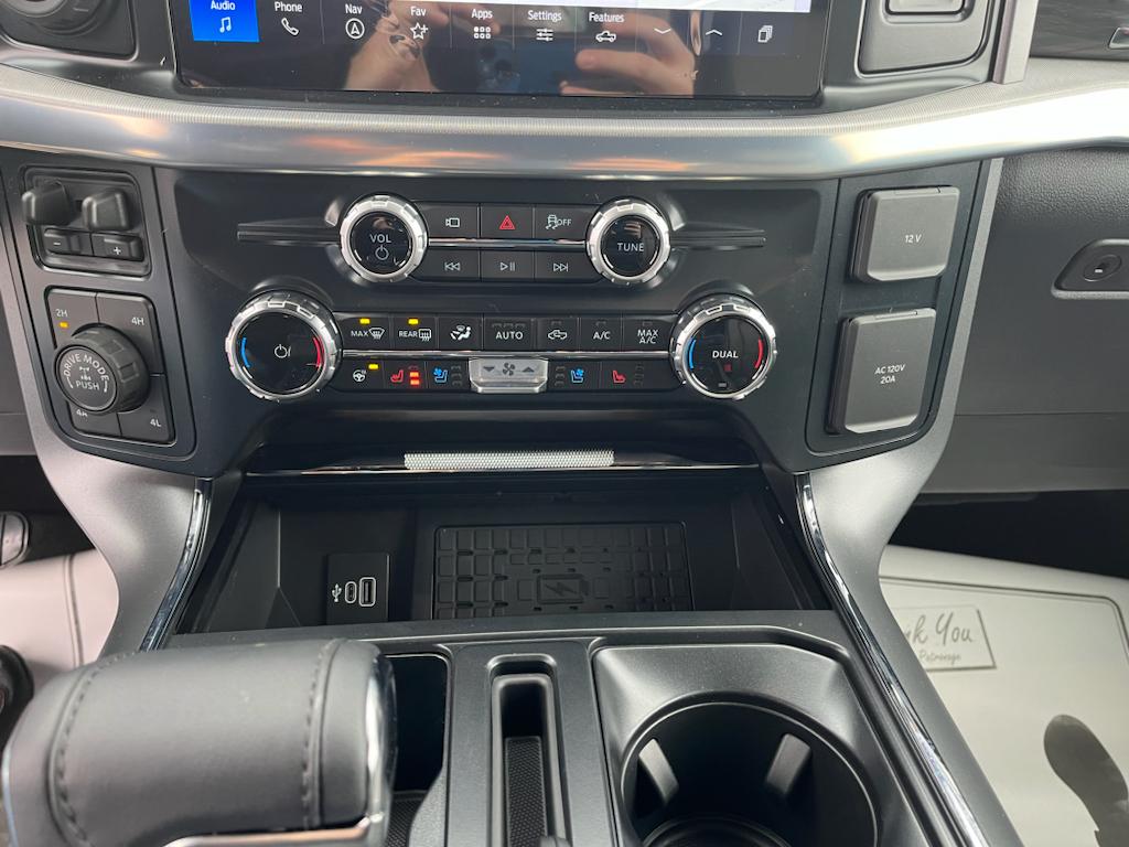 2025 Ford F-150 Lariat - Photo 16