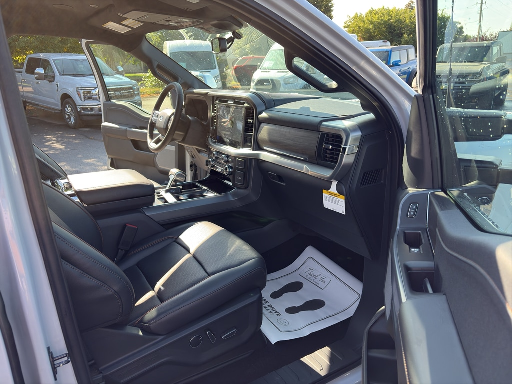 2025 Ford F-150 Lariat - Photo 28