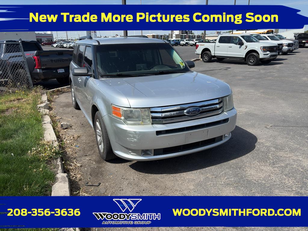 2010 Ford Flex SE FWD's photo