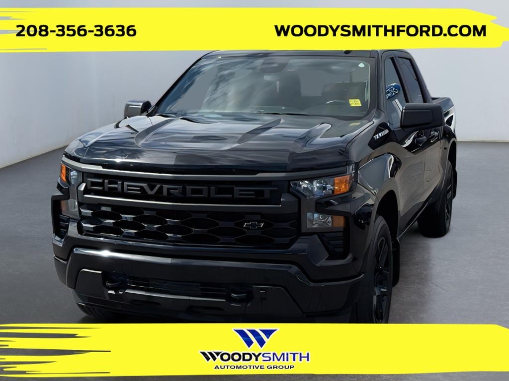 2024 Chevrolet Silverado 1500 Custom 4WD Crew Cab Short Box's photo