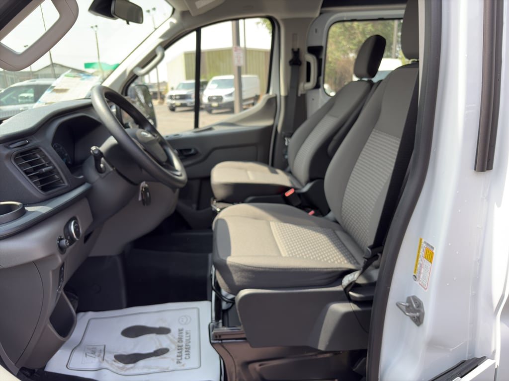 2025 Ford Transit Van Base - Photo 17