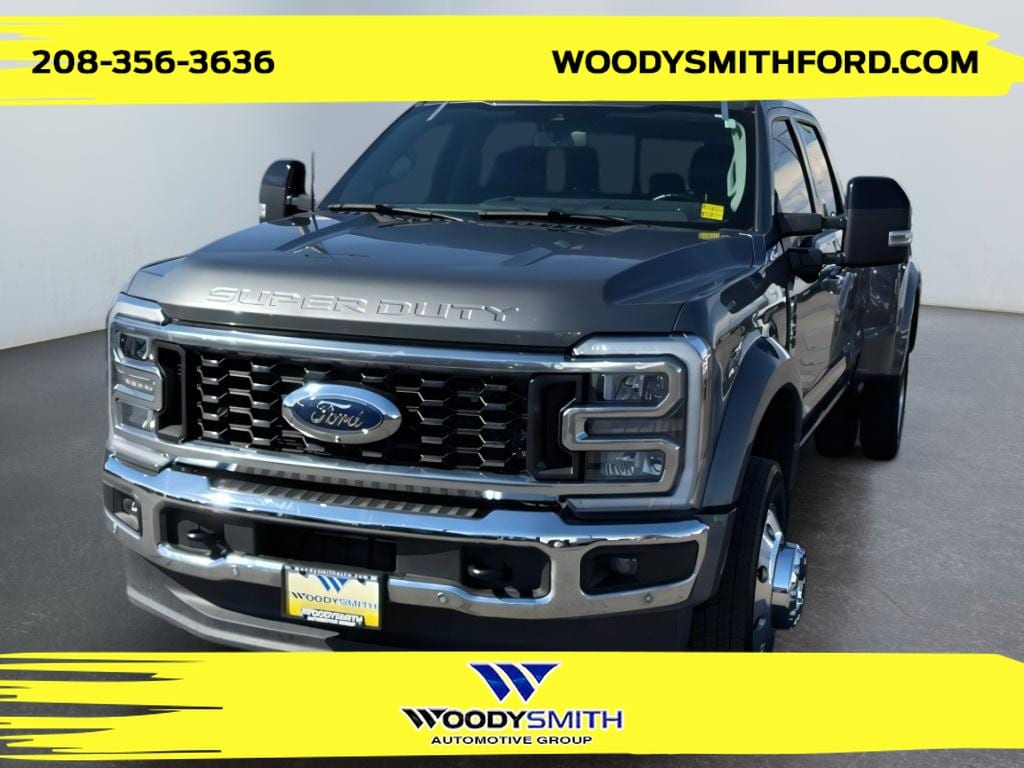 Used 2025 Ford F-450 Lariat Truck Crew Cab