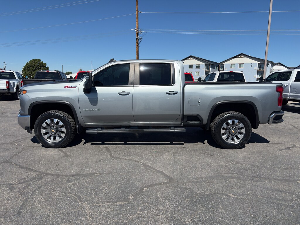 Used 2024 Chevrolet Silverado LT Truck Crew Cab