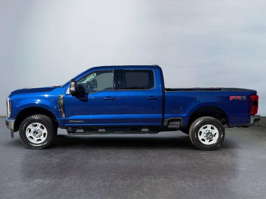 2026 Ford F-350 XLT photo 2