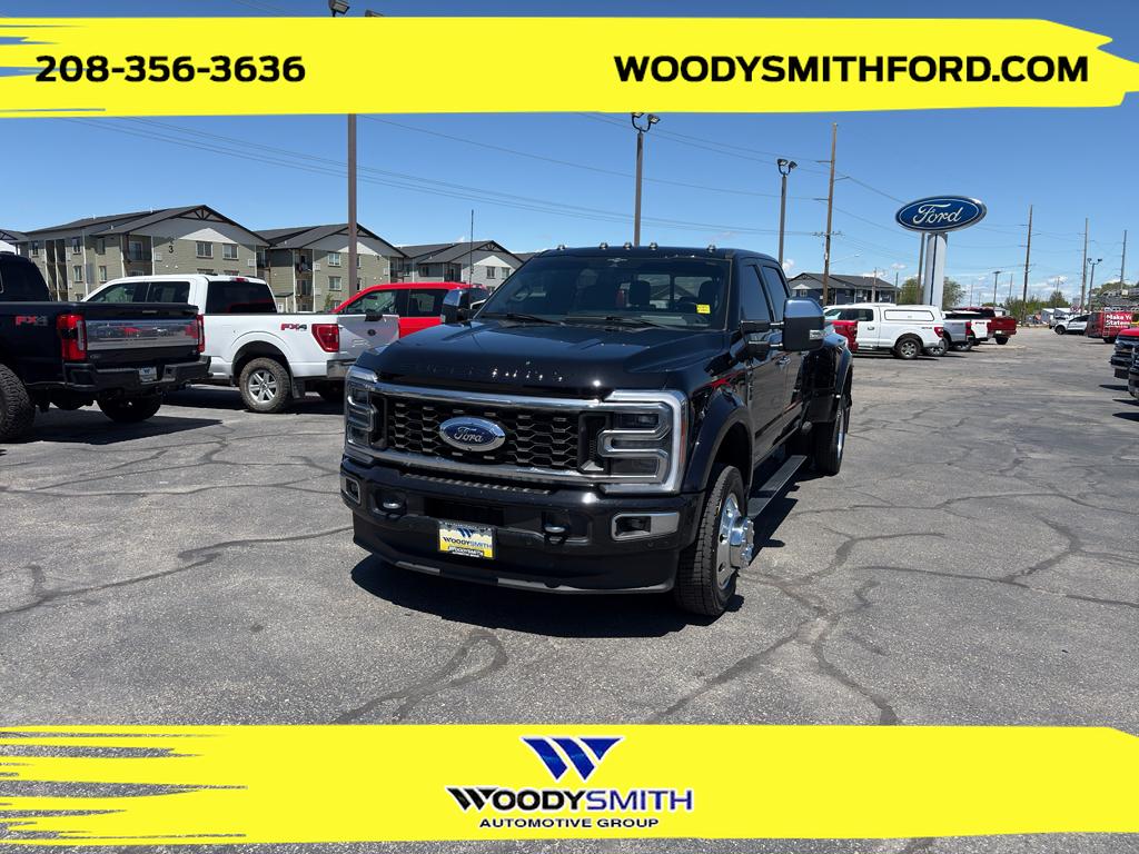 2023 Ford F-450 Platinum 4x4 Crew Cab 8' Box DRW's photo
