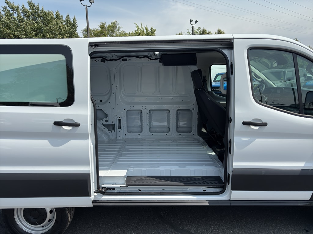 2025 Ford Transit Van Base - Photo 19