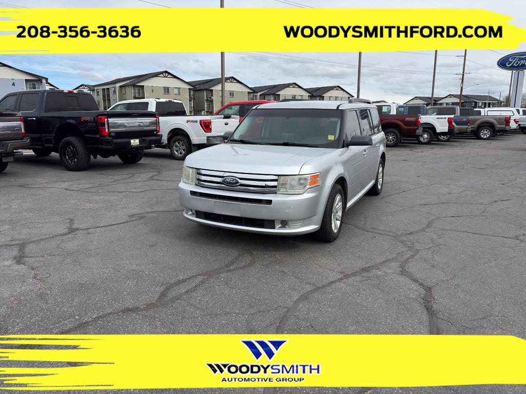 2010 Ford Flex SE FWD's photo