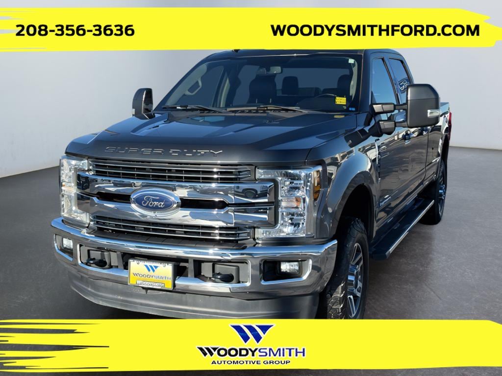 2019 Ford F-350 Super Duty Lariat's photo