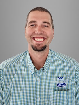 Staff member Derek Smith from fc2c874bc636