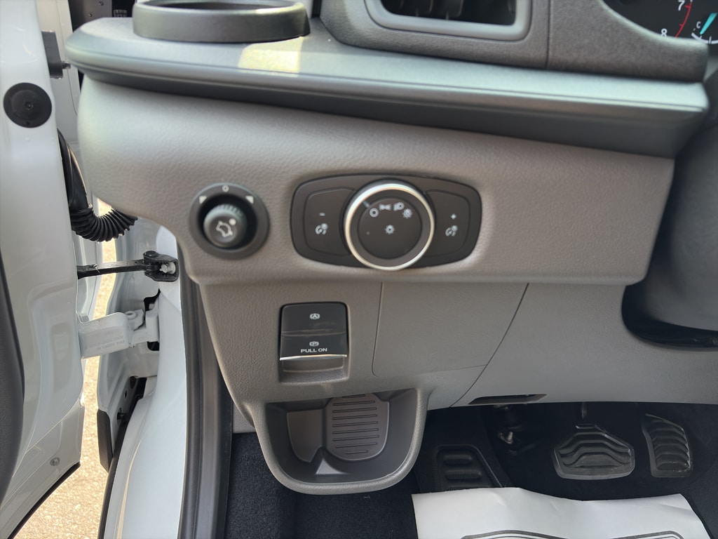 2025 Ford Transit Van Base - Photo 10