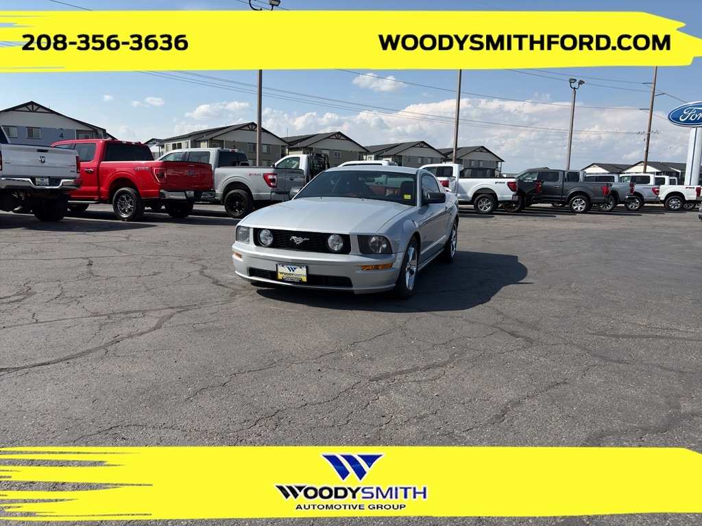 Used 2005 Ford Mustang GT Coupe